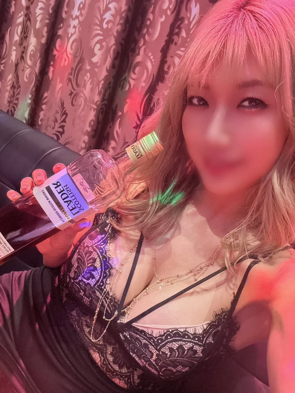 SM女王降临！社群人气痴女花宫京子AV出道，不曾公开的真面目也一次解禁