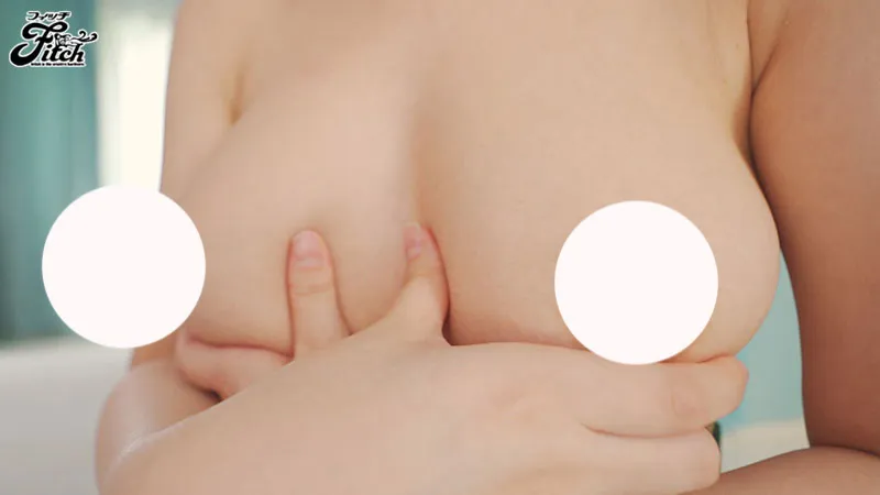 美巨乳小说家AV出道！新人女优卯佐美铃，浓密肛毛意外成焦点
