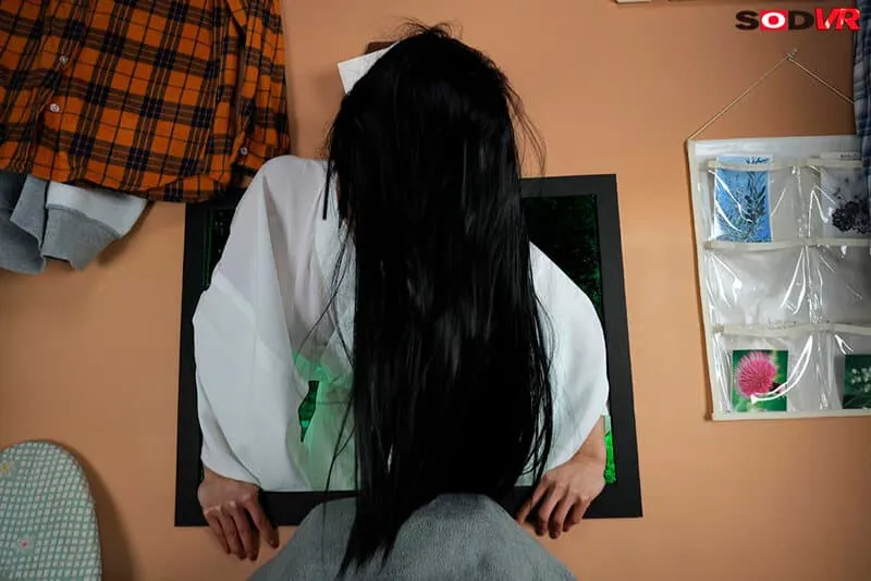 贞子VRAV化！那个用录影带扩散诅咒的最强女鬼，这次爬出电视机帮你解放性慾