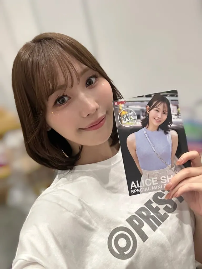 蚊香社新人AV女优释爱丽丝出道情报解禁！TRE讨论度超高的9头身美女