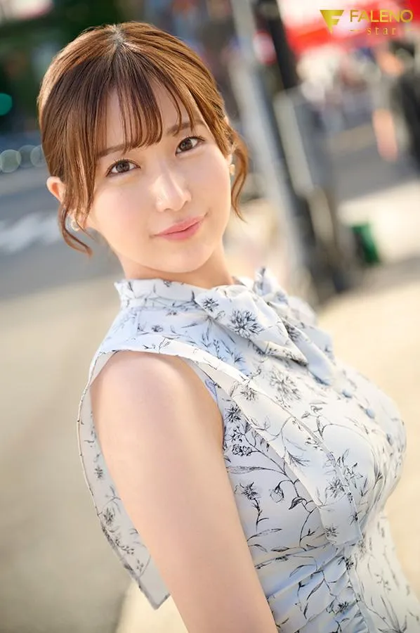 【12月出道新人AV女优】由衣阳菜，无人工添加的天然高个巨乳美少女