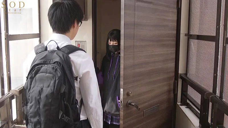 唯井真寻化身地雷系女学生！大人气H漫《我辞去家庭教师的原因》真人AV化