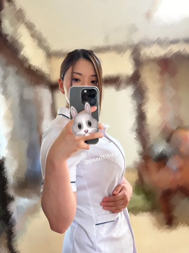 素人女优×素人导演！巨乳护士笹本优（暂）赌上婚约的AV出道
