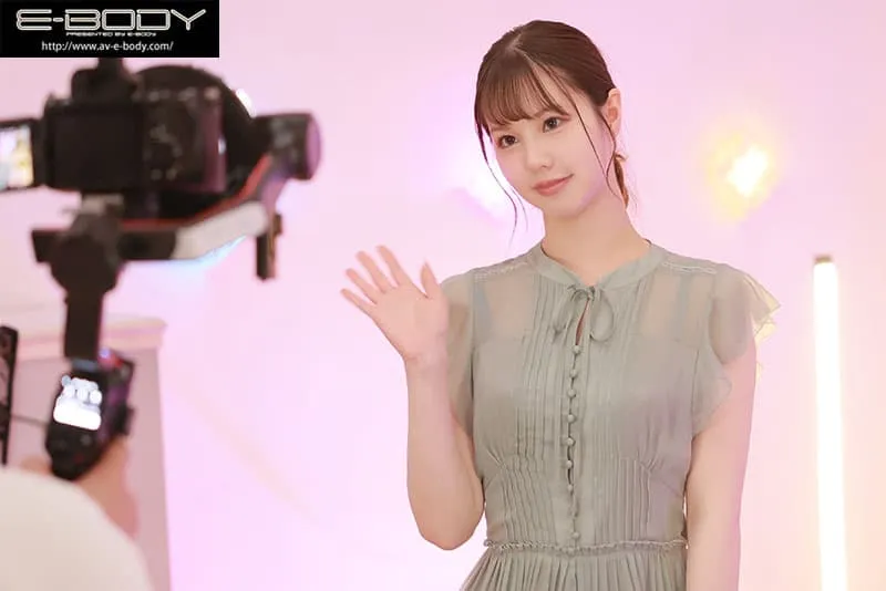 人形系女优山崎水爱改名「中村彩」二次出道！招牌无声演技是否一起回归？